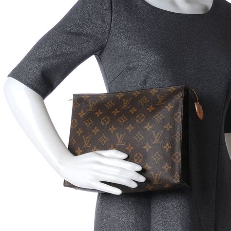 lv toiletry bag 26|louis vuitton toiletry bag us.